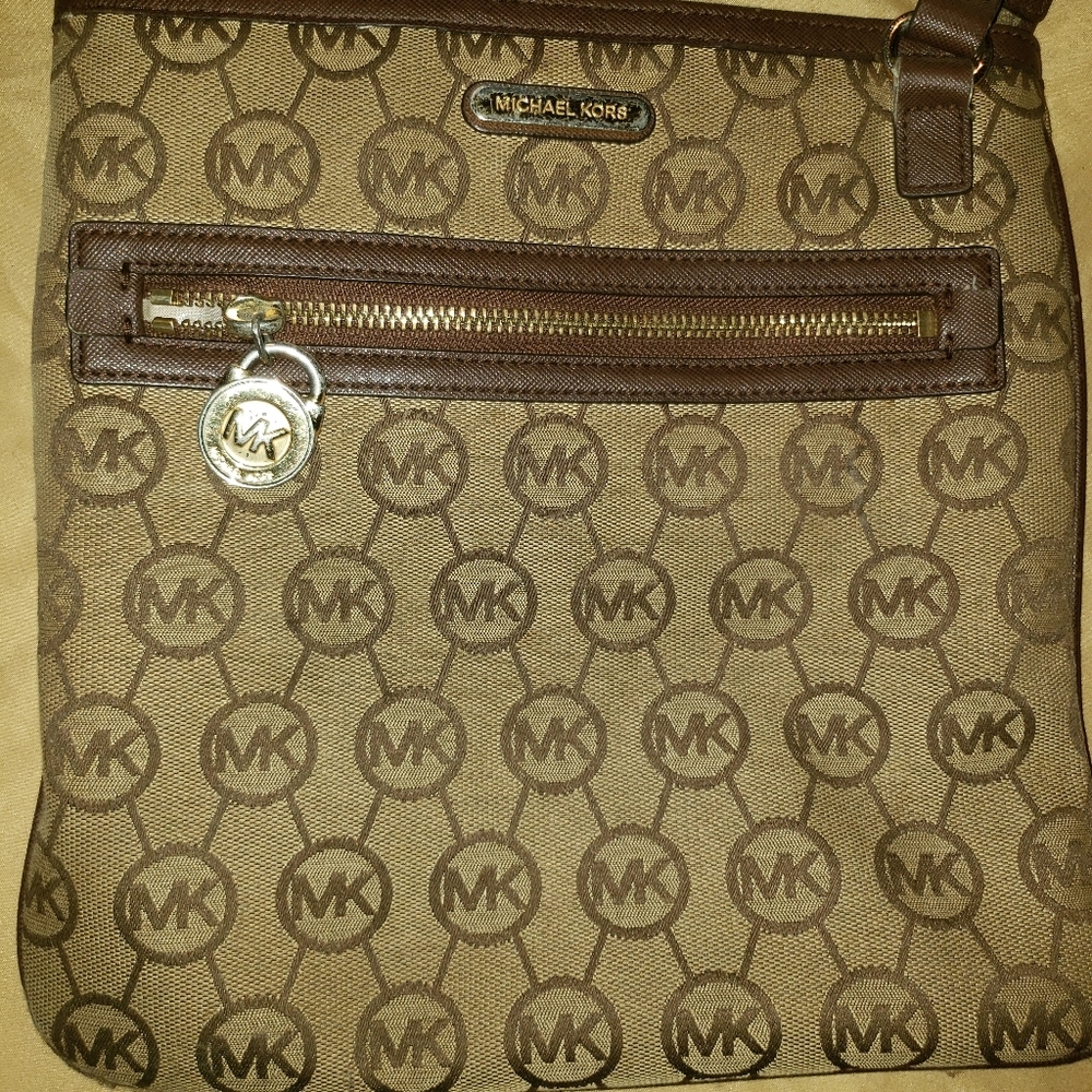 Authentic Michael Kors Crossbody Purse